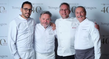Alain Roux and The Waterside Inn raise £4,500 for Swan Lifeline